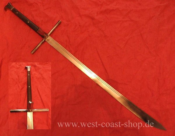 Langes Messer mit breiter Schlagspitze, Rüstnagel und Knauf in Vogelkoptform (SK-1a)